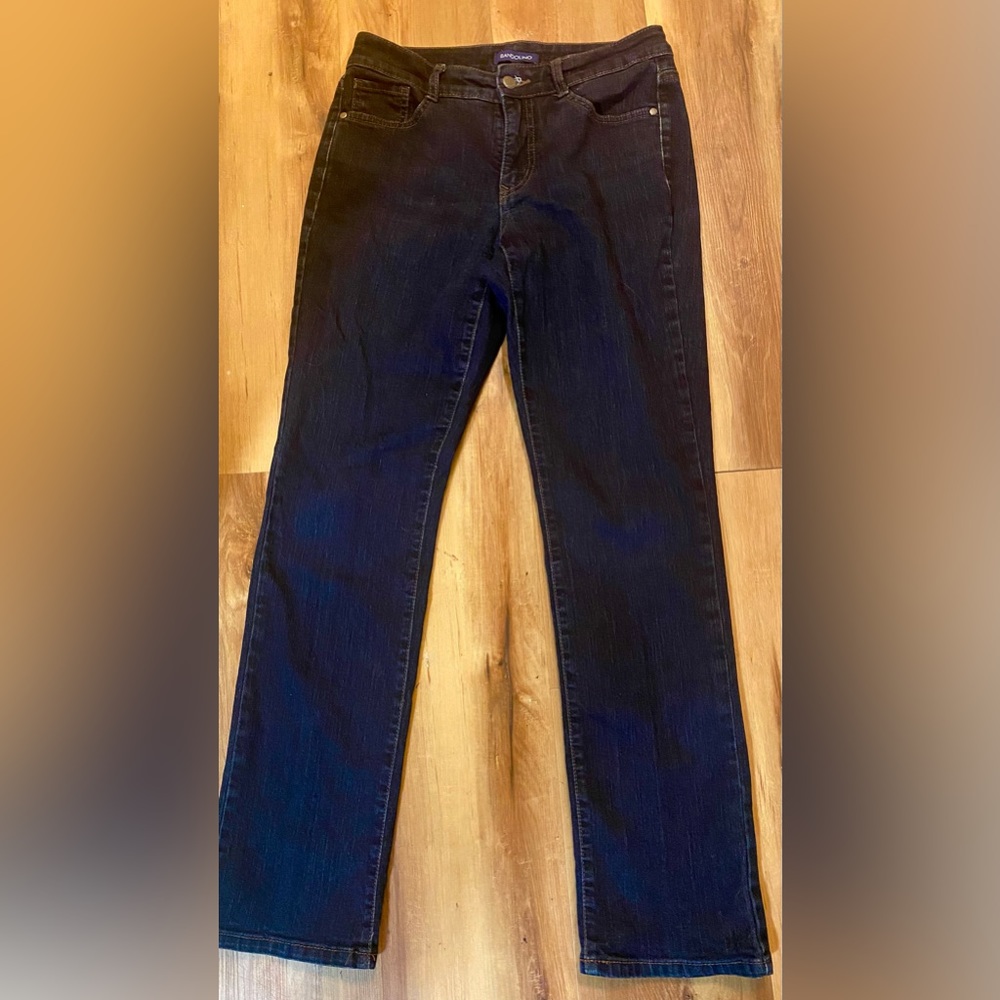 Dark Wash Bandolino “Caroline” Blue Jeans